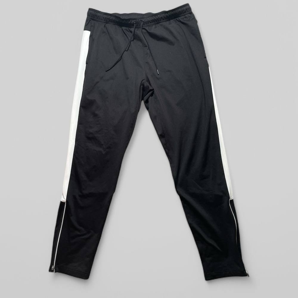 C32- Men’s Large New NWT MTA Sport Athletic Pants
